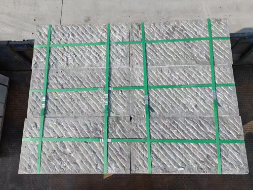青石板鏨道面